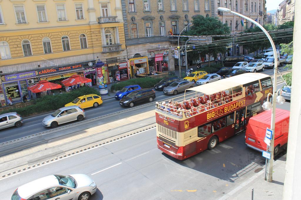 布达佩斯欧米茄酒店 外观 照片